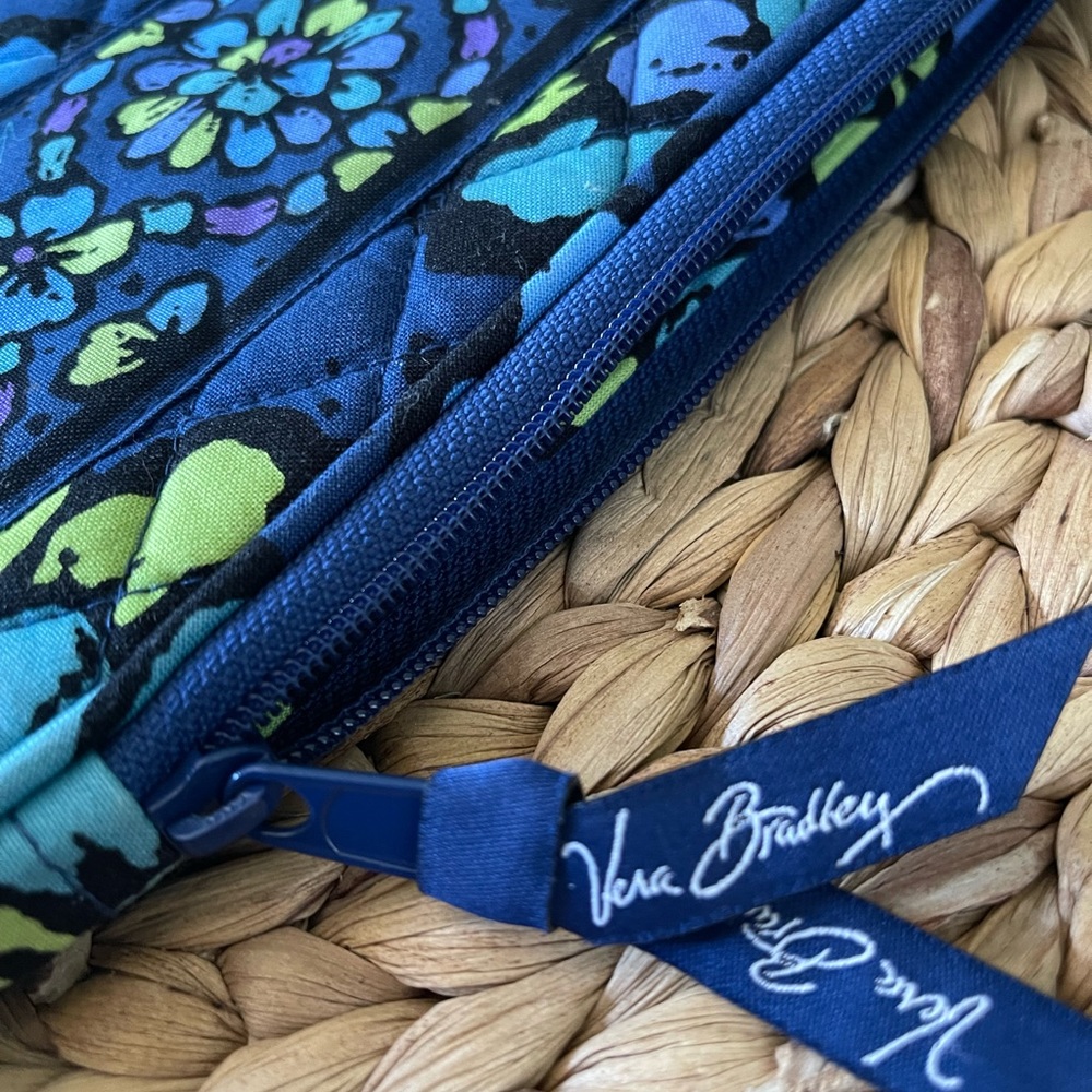 Vera Bradley Tablet Case - Picture 6 of 6